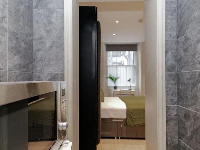 Apartment for rent in Bayswater, Greater London