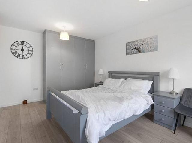 Apartment for rent in Homerton, Greater London