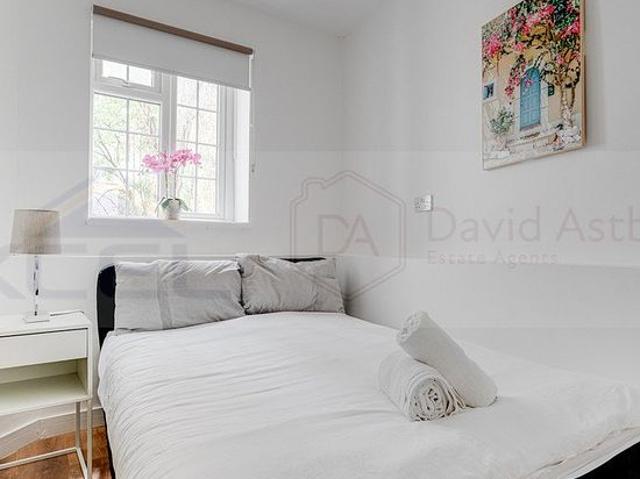 Apartment for rent in Shepherd's Bush, Greater London