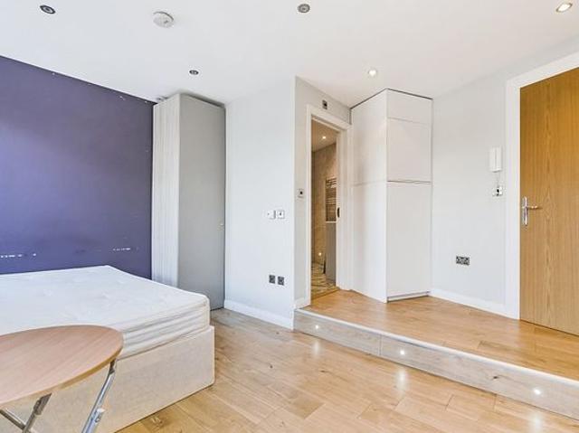 Apartment for rent in London Borough of Lewisham, Greater London