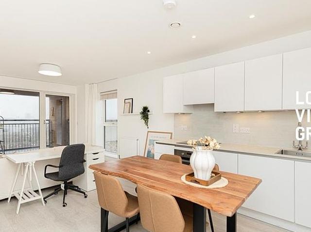 Apartment for rent in London Borough of Ealing, Greater London