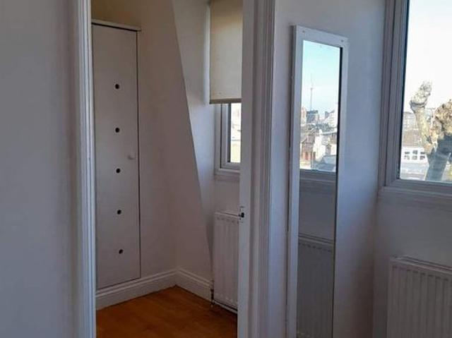 Apartment for rent in Sands End, Greater London