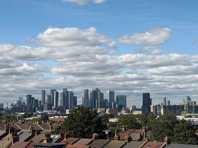 Apartment for rent in Charlton, Greater London