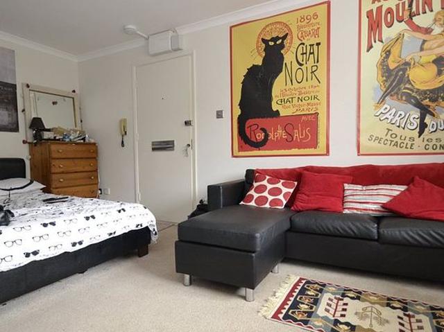 Apartment for rent in London Borough of Barnet, Greater London