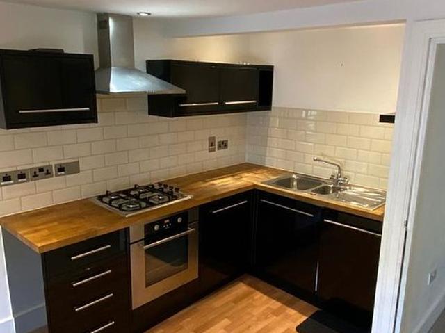 Apartment for rent in Brompton, Greater London