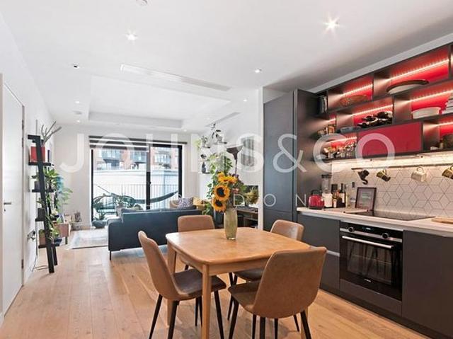 Apartment for rent in London City Island, Blackwall