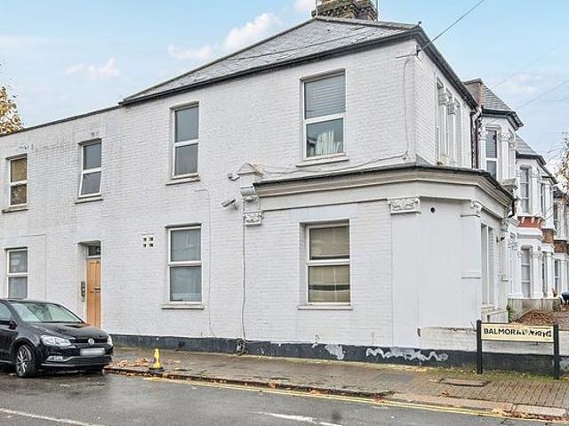 Apartment for rent in Dollis Hill, Greater London