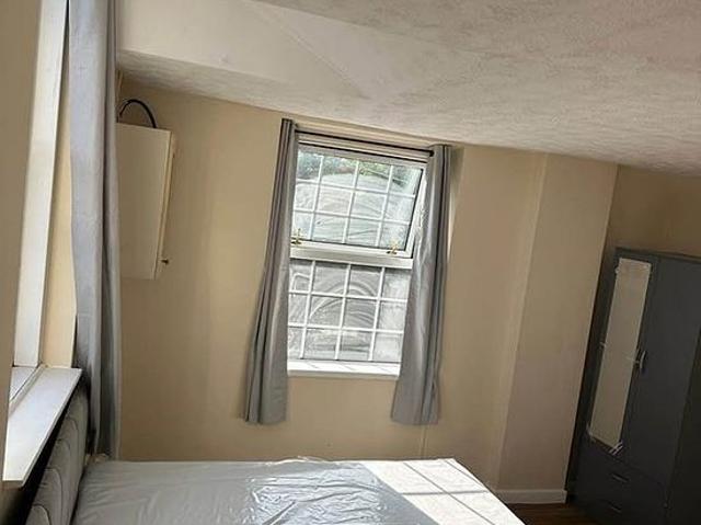 Apartment for rent in Mile End, Greater London