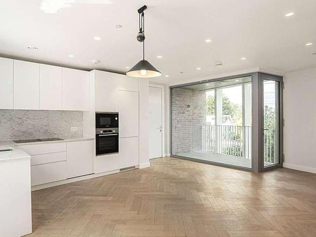 Apartment for rent in Shacklewell, Greater London