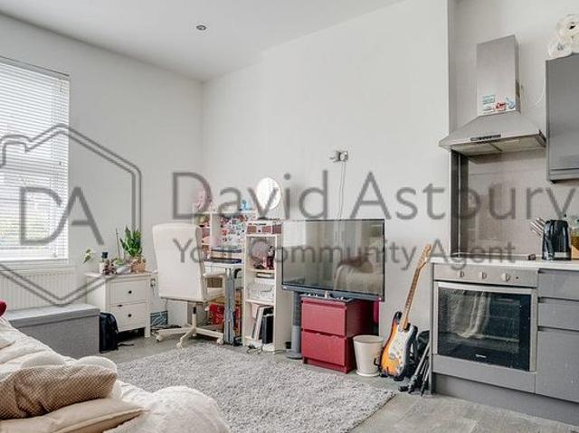 Apartment for rent in London Borough of Hammersmith and Fulham, Greater London