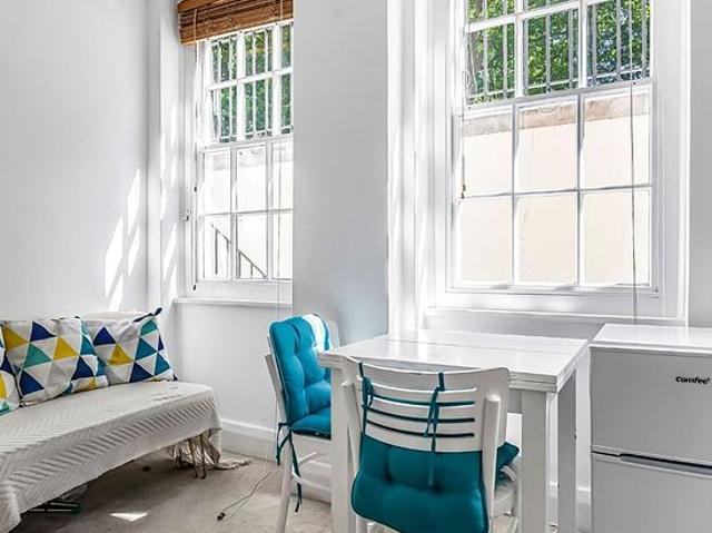 Apartment for rent in Marylebone, Greater London