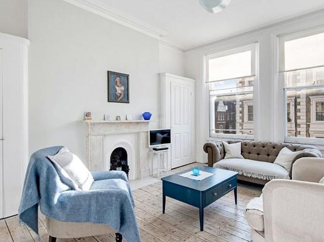 Apartment for rent in West Kensington, Greater London