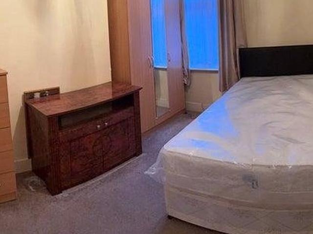 Apartment for rent in Southgate, Oakwood