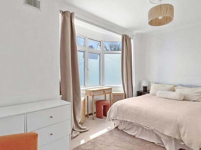Apartment for rent in Woodford Green, Greater London