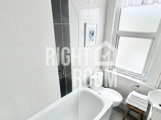 Apartment for rent in London Borough of Newham, Greater London