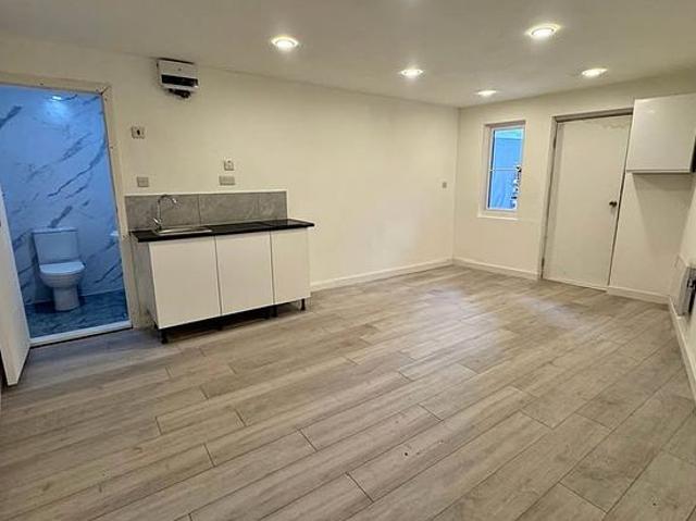 Apartment for rent in Harlesden, Greater London