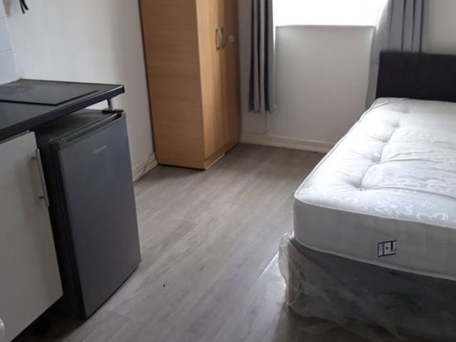 Apartment for rent in London Borough of Newham, Greater London