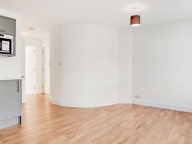Apartment for rent in London Borough of Lewisham, Deptford