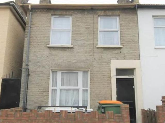 Apartment for rent in London Borough of Newham, Greater London