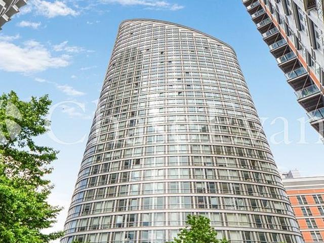 Apartment for rent in New Providence Wharf, Greater London