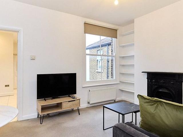 Apartment for rent in Streatham, Greater London