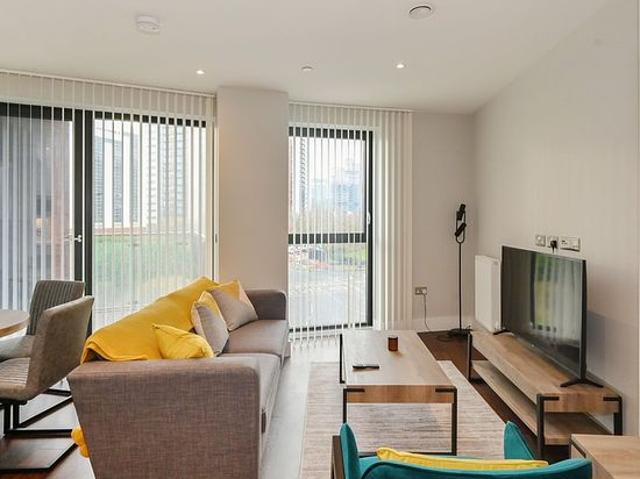 Apartment for rent in London Borough of Tower Hamlets, Greater London
