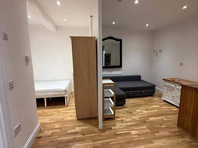 Apartment for rent in Royal Borough of Kensington and Chelsea, Greater London