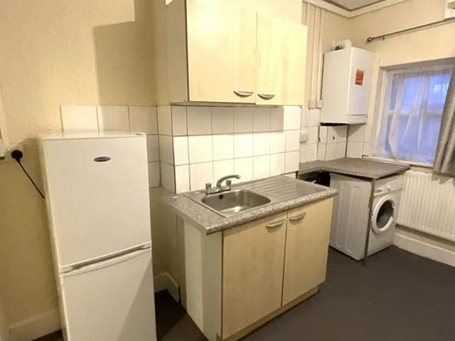 Apartment for rent in London Borough of Newham, Greater London