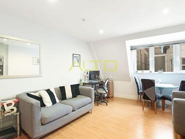 Apartment for rent in Aldgate, Lyons