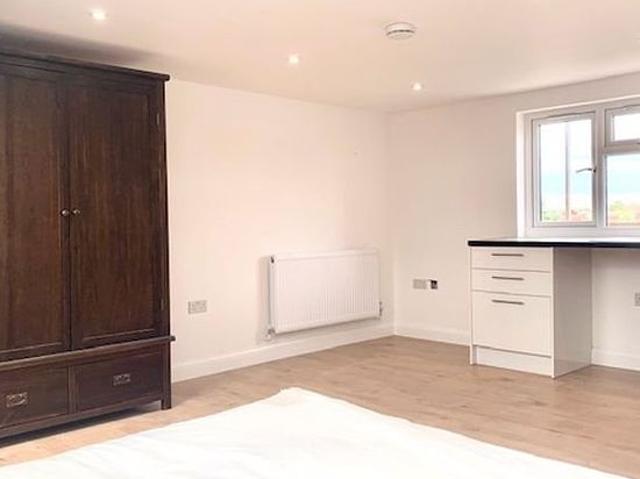 Apartment for rent in London Borough of Enfield, Greater London
