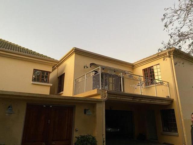 Room for rent in Waterkloof, Gauteng
