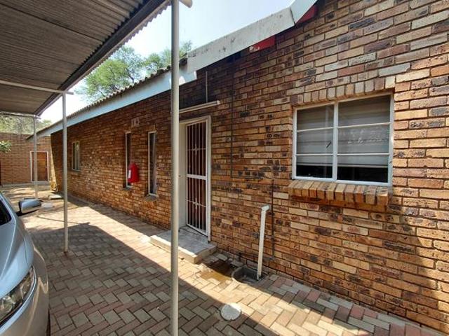 Flat for rent in Dr Kenneth Kaunda, North West