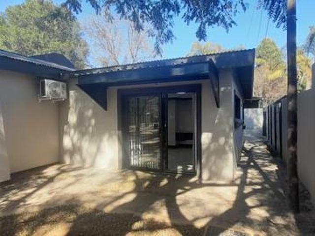 Room for rent in Waterkloof, Gauteng