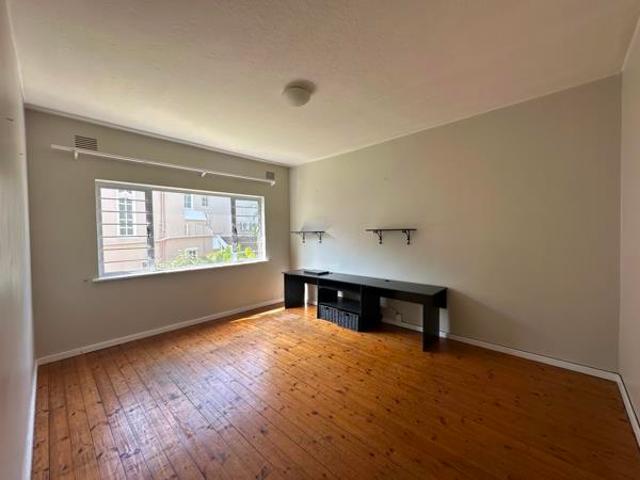 Flat for sale in Seaview, Kwazulu-natal