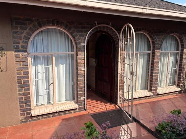 Apartment for rent in Vosloorus, Gauteng