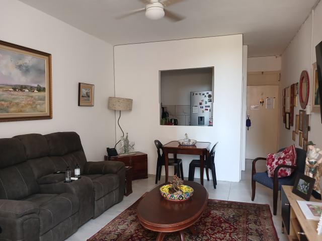 Flat for sale in Seaview, Kwazulu-natal
