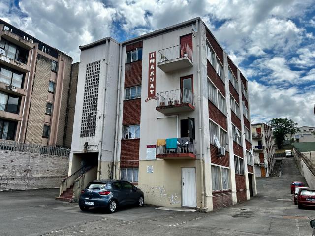 Flat for sale in Seaview, Kwazulu-natal