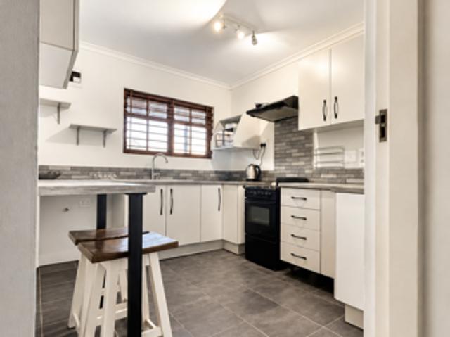 Flat for rent in Seaview, Kwazulu-natal