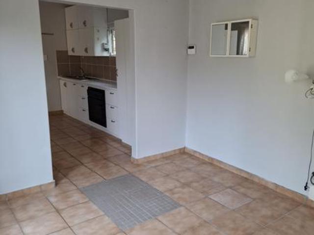 Flat for rent in Ugu District Municipality, Kwazulu-natal
