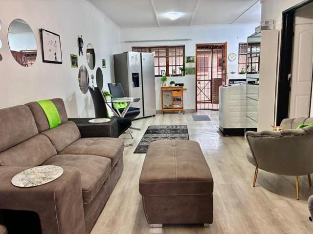 Flat for sale in Umgungundlovu, Kwazulu-natal