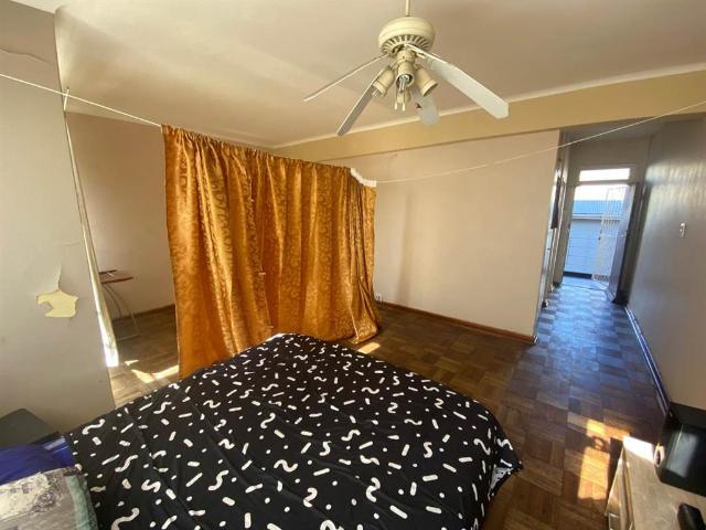 Flat for sale in Port Elizabeth, Eastern Cape