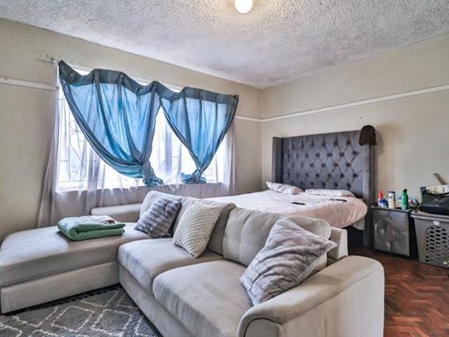 Flat for sale in Eastern Cape