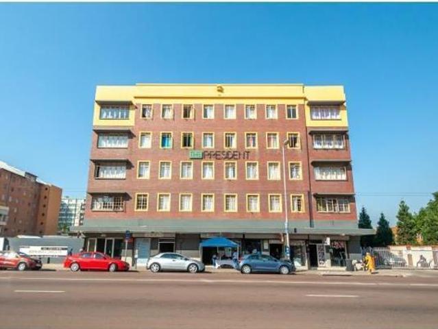 Flat for rent in Waterkloof, Gauteng