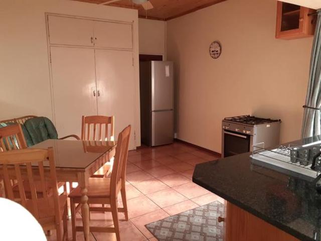 Flat for rent in Waterkloof, Gauteng