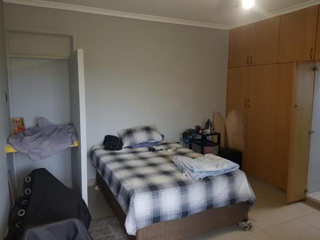 Flat for rent in Seaview, Kwazulu-natal