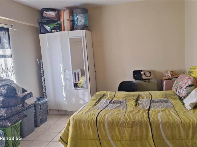 Flat for sale in Johannesburg