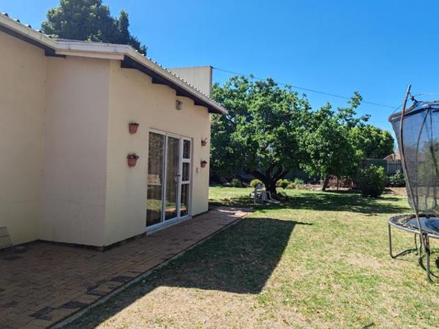 Flat for rent in Ekurhuleni, Gauteng