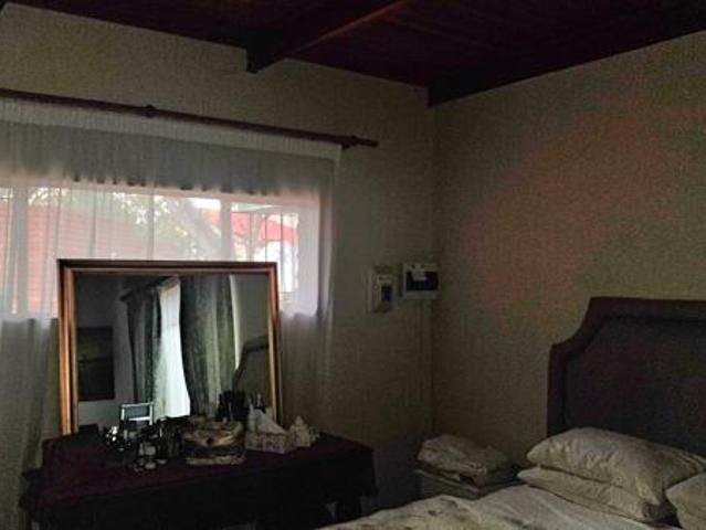 Flat for rent in North West
