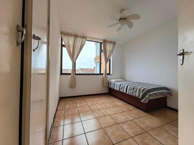 Flat for sale in Ugu District Municipality, Kwazulu-natal