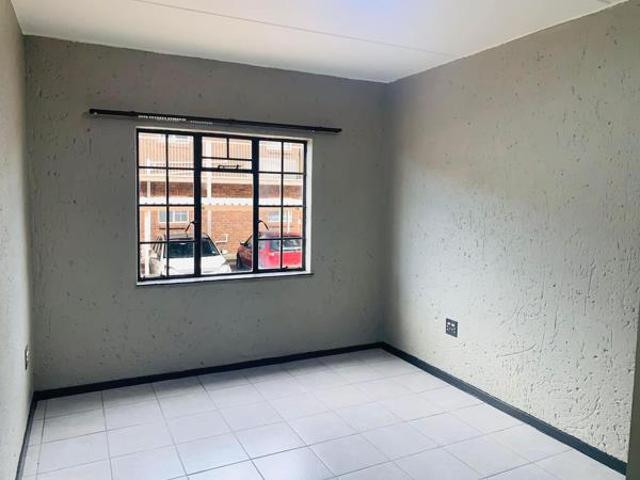 Flat for sale in Gert Sibande, Mpumalanga